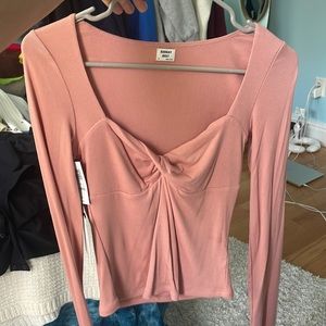 Pink rose Aritzia front twist Sunday best long sleeve top